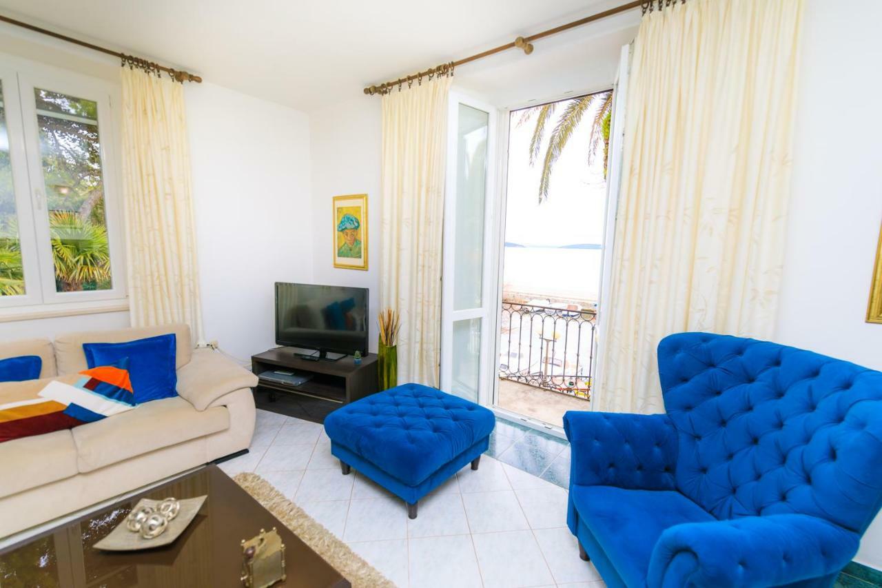 Holiday Home Obrov Kastela Dış mekan fotoğraf