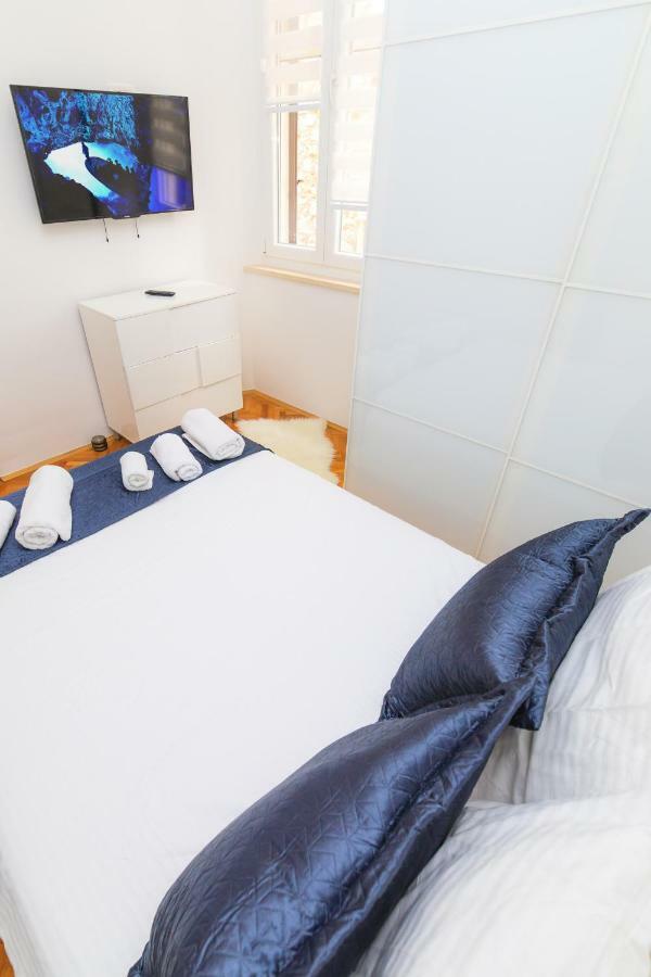 Holiday Home Obrov Kastela Dış mekan fotoğraf