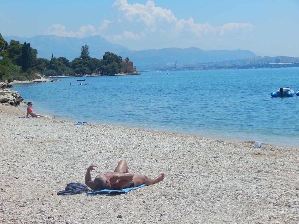 Holiday Home Obrov Kastela Dış mekan fotoğraf